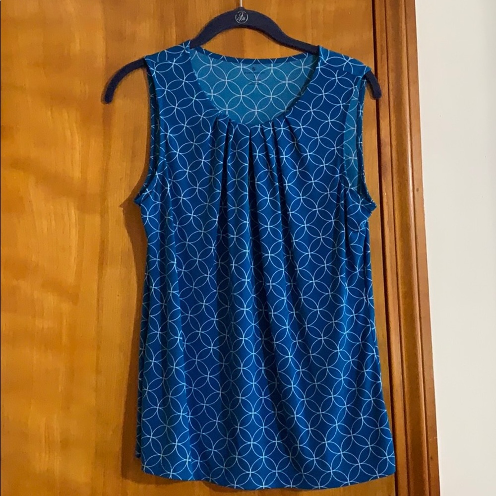 Worthington cut off top